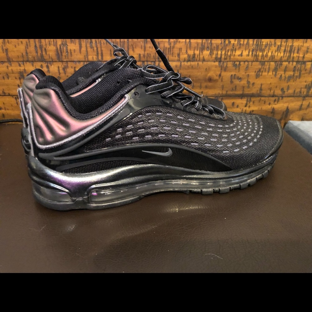 (MENS) Nike Air Max Deluxe